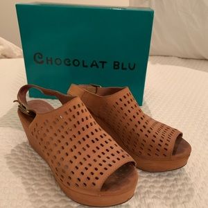Chocolat Blu Camel Leather Wedges